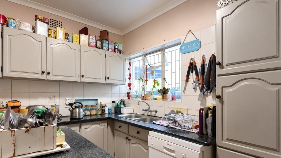 3 Bedroom Property for Sale in Hoog En Droog Western Cape